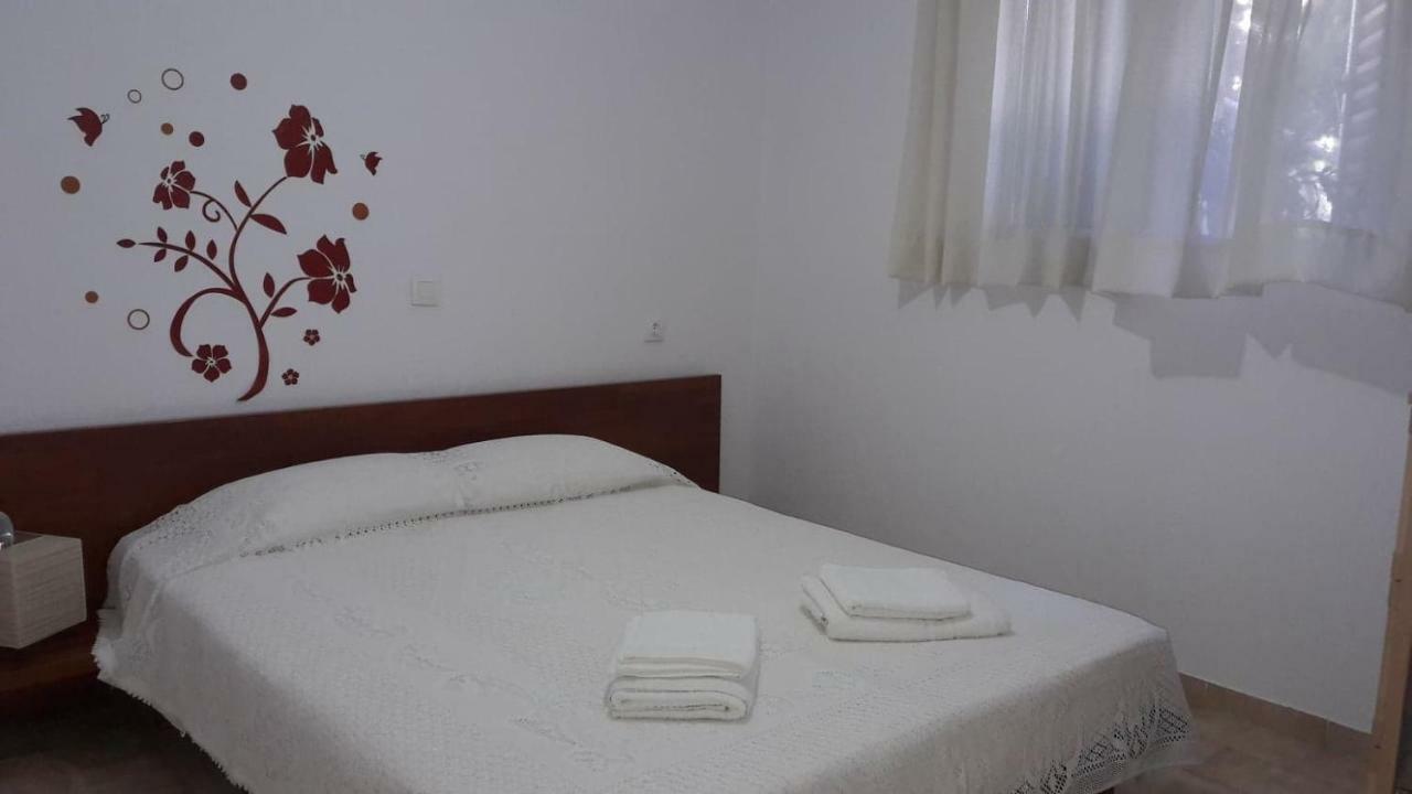 Anastasia' S Guest House Neos Marmaras Exterior foto