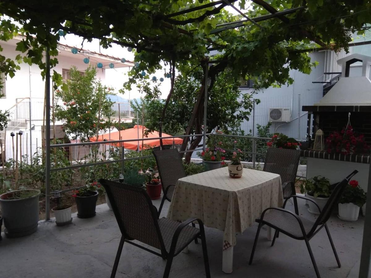 Anastasia' S Guest House Neos Marmaras Exterior foto